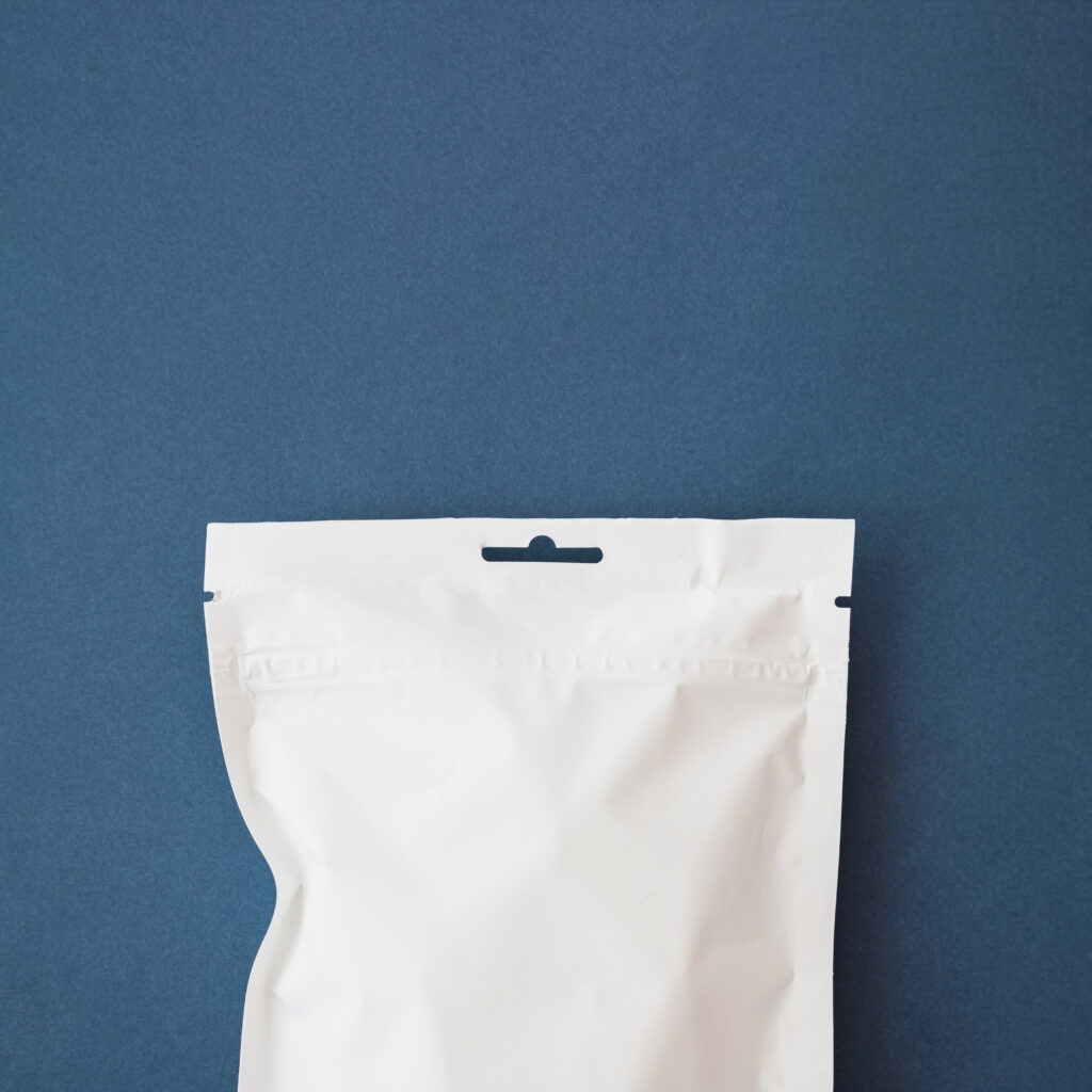 white-plastic-tea-bag